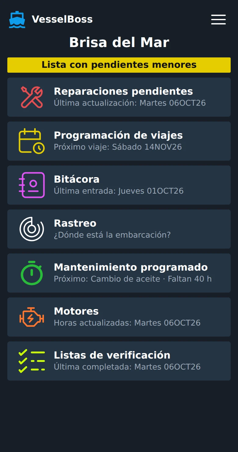 La página principal de VesselBoss en un teléfono: estado de la embarcación, reparaciones pendientes, programación de viajes, bitácora, rastreo, mantenimiento programado, motores y listas de verificación